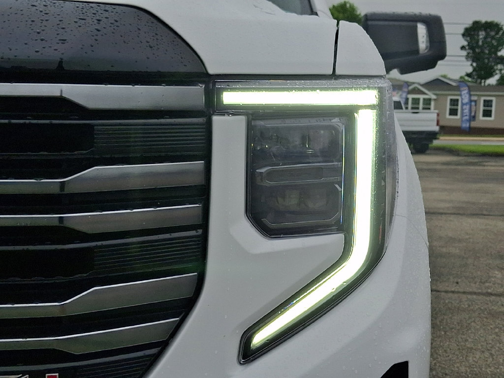 Used 2025 GMC Sierra 1500 AT4 AWD/4WD image 10