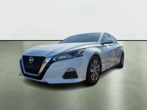 Used 2019 Nissan Altima 2.5 S image 2