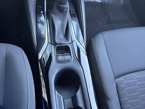 Used 2019 Toyota Corolla Hatchback image 17