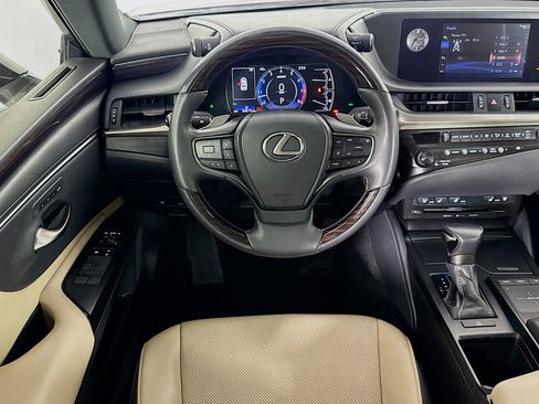 Used 2020 Lexus ES 350 ES 350 w/ Premium Package image 16