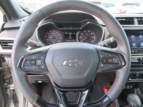 Used 2023 Chevrolet TrailBlazer RS w/ Sun and Liftgate Package image 19