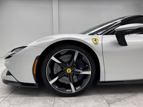 Used 2021 Ferrari SF90 Stradale image 8