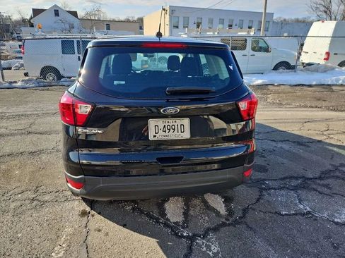 Used 2019 Ford Escape S image 11