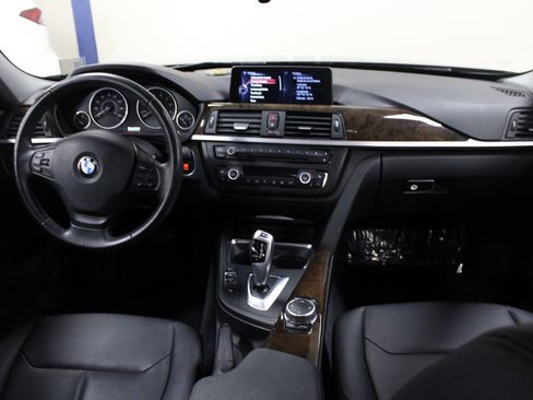 Used 2015 BMW 320i Sedan image 14
