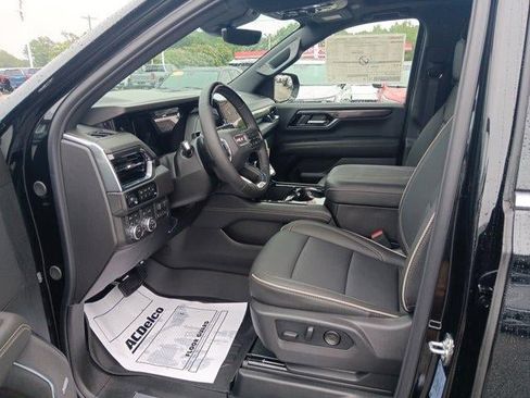 New 2026 GMC Yukon Elevation w/ Elevation Premium Package AWD/4WD image 7
