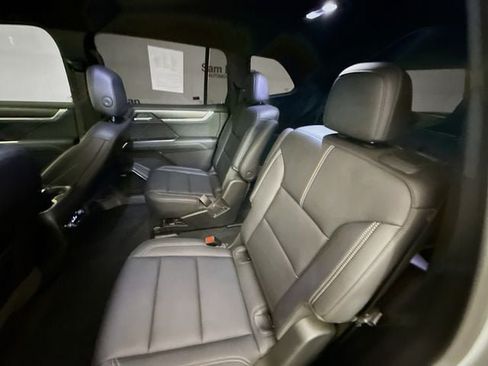 Used 2024 GMC Acadia Elevation w/ Black Edition FWD image 26