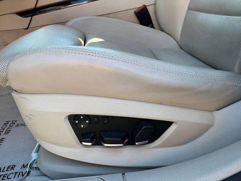 Used 2009 BMW 750Li image 27