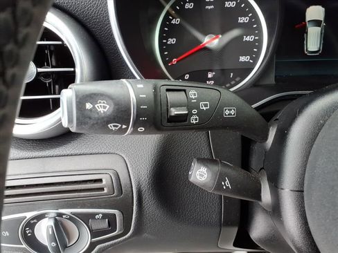 Used 2021 Mercedes-Benz GLC 300 4MATIC image 31