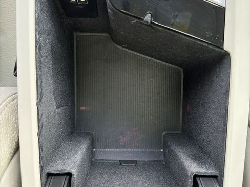 Used 2020 Volvo XC90 T5 Momentum w/ Protection Package Premier image 63