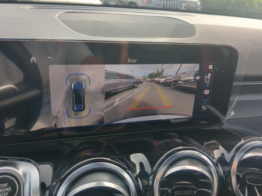 Certified 2024 Mercedes-Benz GLB 35 AMG 4MATIC image 18