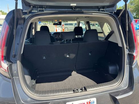 Used 2024 Kia Soul LX w/ Option Group 015 image 29