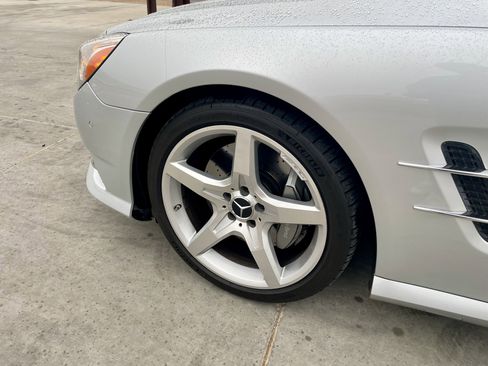 Used 2013 Mercedes-Benz SL 550 image 9