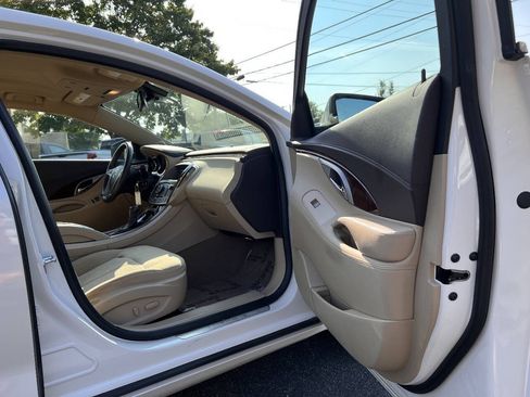 Used 2010 Buick LaCrosse CX FWD image 23