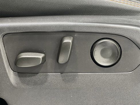 Used 2023 GMC Sierra 1500 AT4 w/ AT4 Premium Package image 12