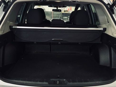 Used 2023 Subaru Forester Premium image 12