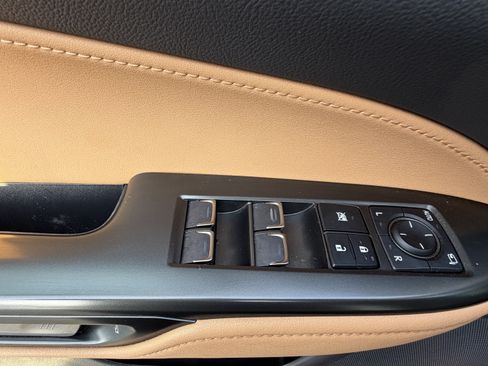 Used 2025 Lexus NX 250 FWD w/ Towing Package (2000 Lbs) image 14