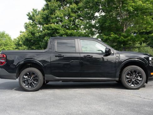 Used 2023 Ford Maverick Lariat w/ Black Appearance Package FWD image 15
