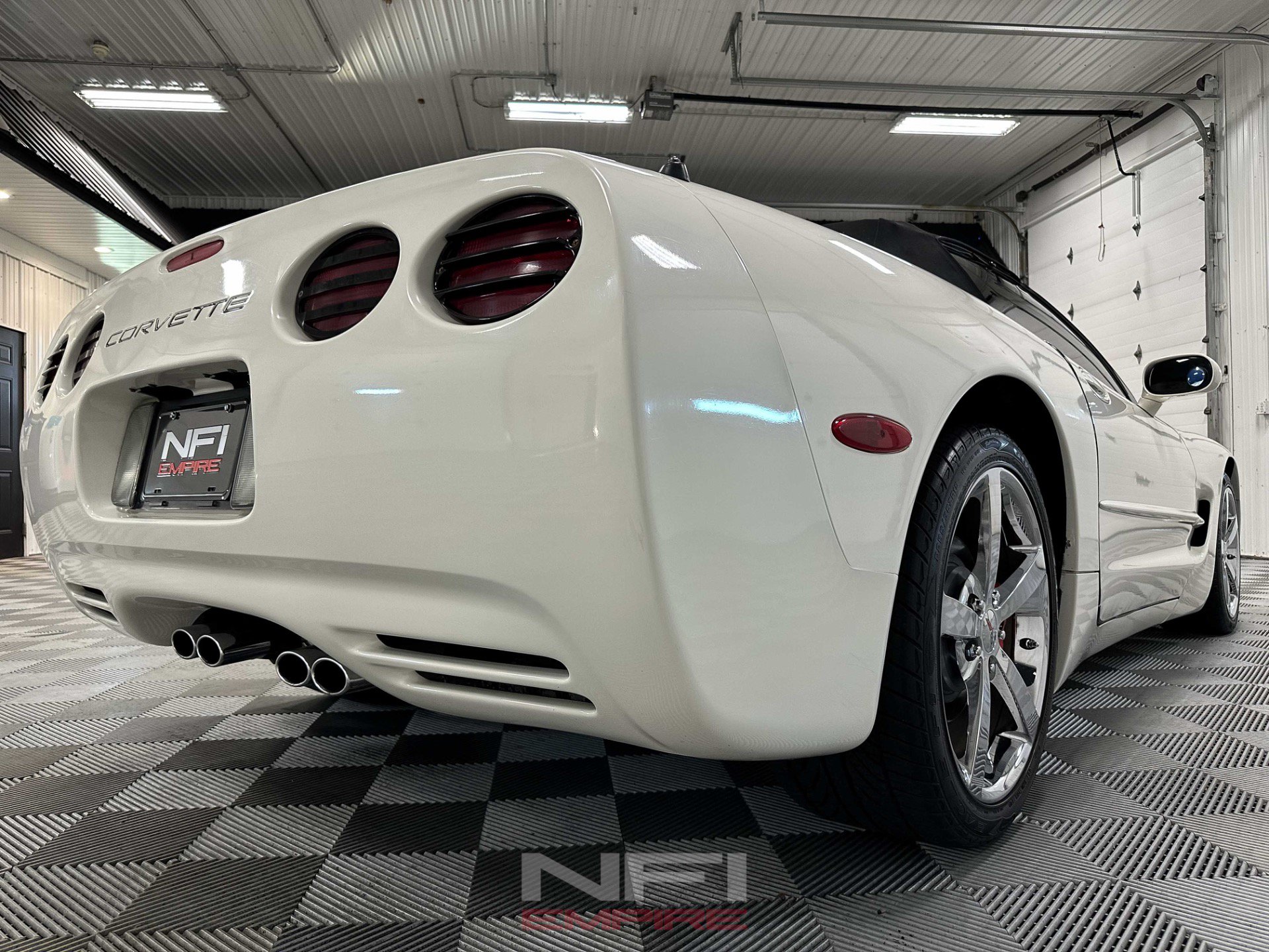 Used 2003 Chevrolet Corvette Convertible w/ Preferred Equipment Group1 RWD image 28