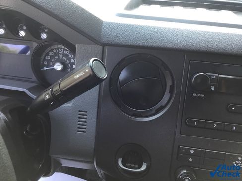 Used 2015 Ford F250 XL w/ Snow Plow Prep Package image 42