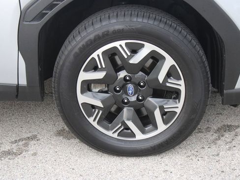 Used 2025 Subaru Forester Premium w/ Convenience Package #1 image 32