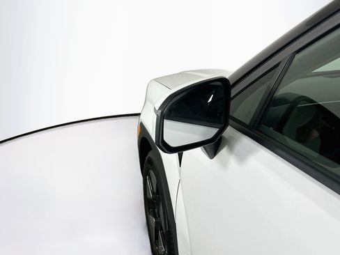 Used 2025 Hyundai Santa Fe SEL FWD image 16