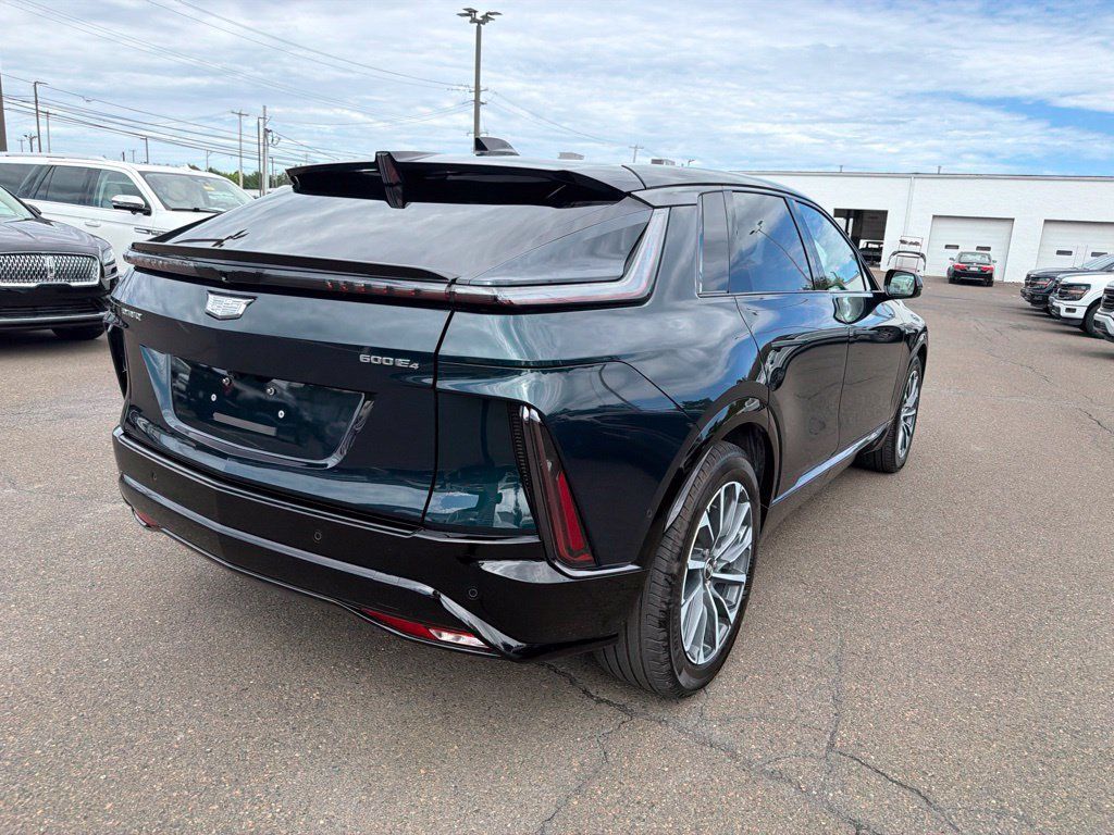 Used 2024 Cadillac Lyriq Sport w/ Nappa Leather Package AWD/4WD image 6