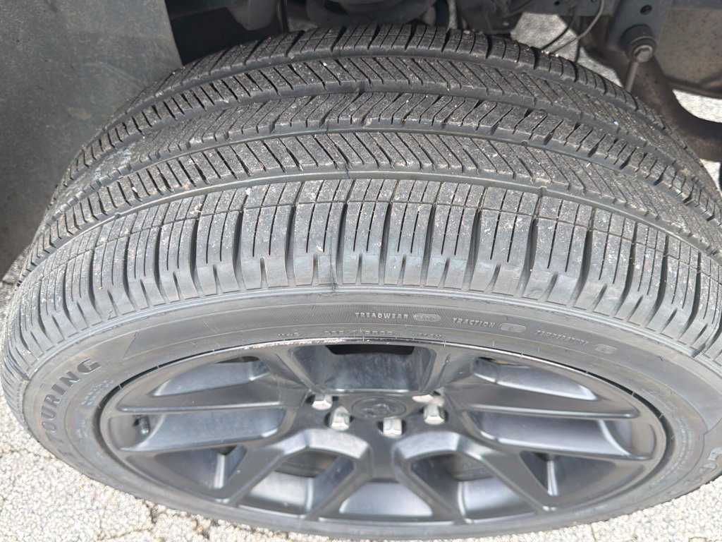 Used 2024 RAM 1500 Laramie AWD/4WD image 31