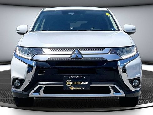 Used 2020 Mitsubishi Outlander SE AWD/4WD image 2