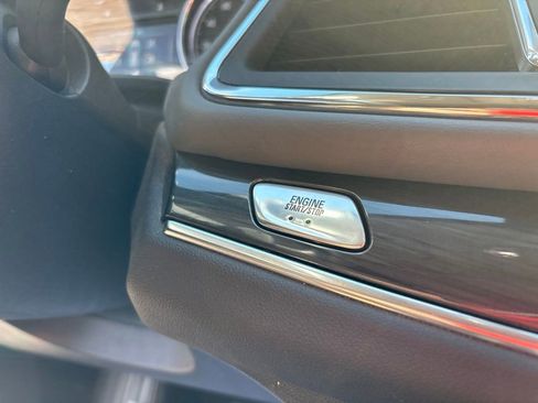 Used 2018 Buick Enclave Premium FWD image 25