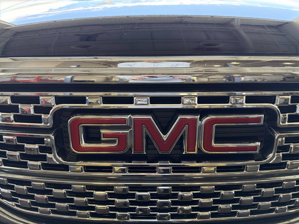 Certified 2018 GMC Acadia Denali AWD/4WD image 33