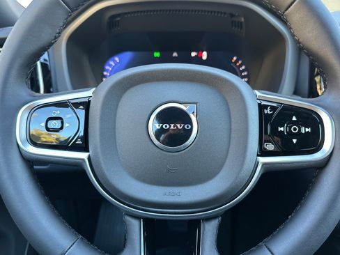 New 2026 Volvo XC60 B5 Plus w/ Climate Package AWD/4WD image 20