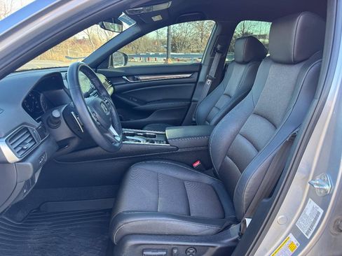 Certified 2022 Honda Accord Sport image 18