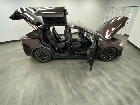 Used 2023 Tesla Model X AWD/4WD image 49