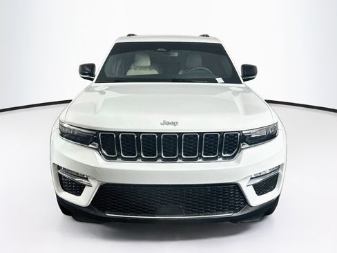 Used 2024 Jeep Grand Cherokee Limited w/ Trailer Tow Package AWD/4WD image 2