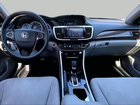 Used 2016 Honda Accord EX image 15