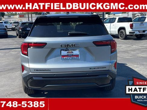New 2026 GMC Terrain Elevation w/ Elevation Premium Package FWD image 4