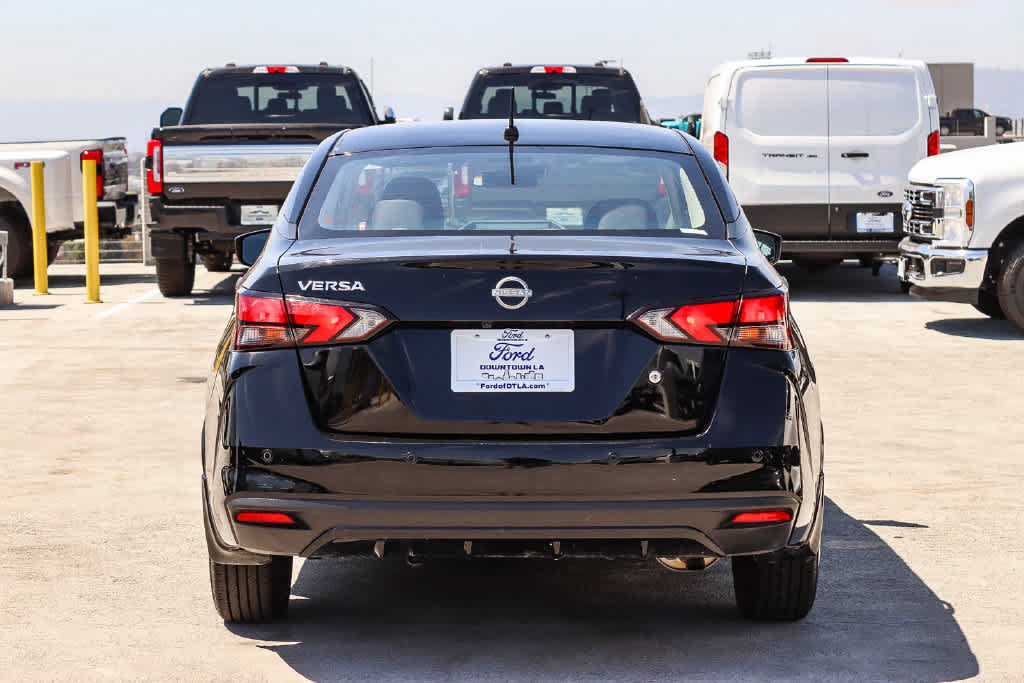 Used 2025 Nissan Versa S w/ Trunk Package FWD image 5