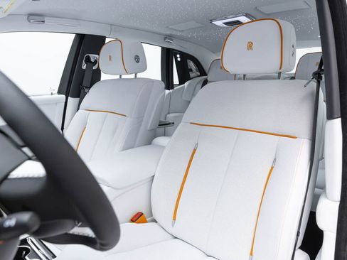 New 2027 Rolls-Royce Phantom Sedan RWD image 13