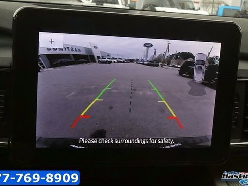 Used 2022 Ford Explorer XLT w/ Equipment Group 202A image 28