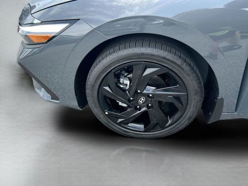 New 2026 Hyundai Elantra Sport FWD image 34