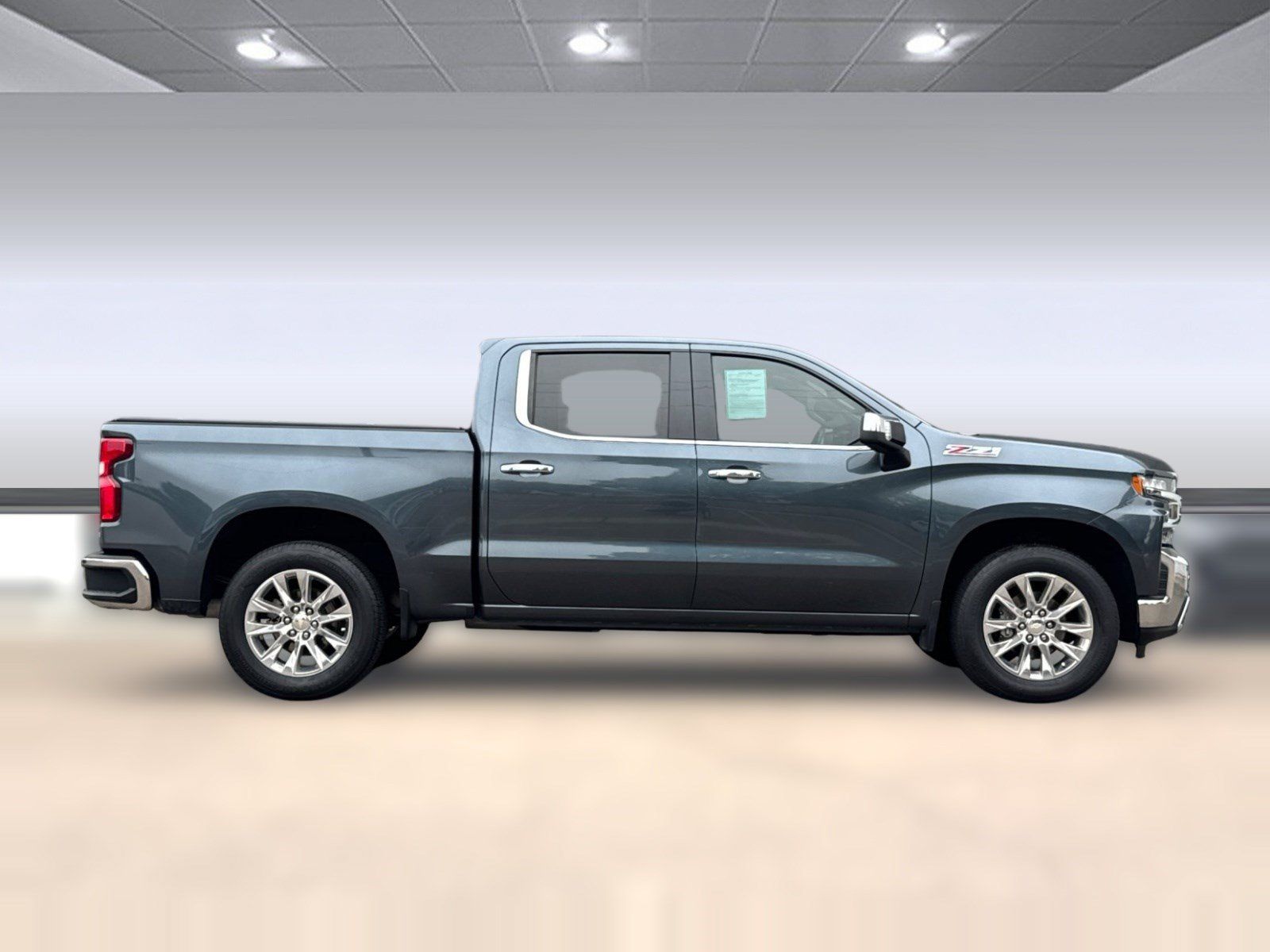 Used 2019 Chevrolet Silverado 1500 LTZ w/ LTZ Premium Package AWD/4WD image 8