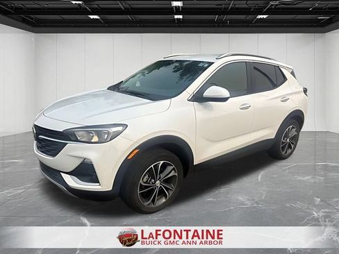 Used 2023 Buick Encore GX Select w/ Safety Package II AWD/4WD image 2