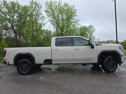 New 2026 GMC Sierra 2500 AT4 w/ AT4 Premium Plus Package AWD/4WD image 18