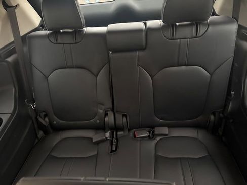 Used 2023 Honda Pilot Elite image 22