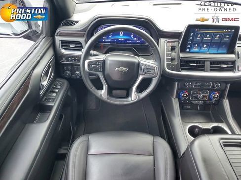 Certified 2023 Chevrolet Tahoe Z71 w/ Luxury Package AWD/4WD image 18