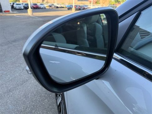 New 2025 Mitsubishi Outlander SE image 33