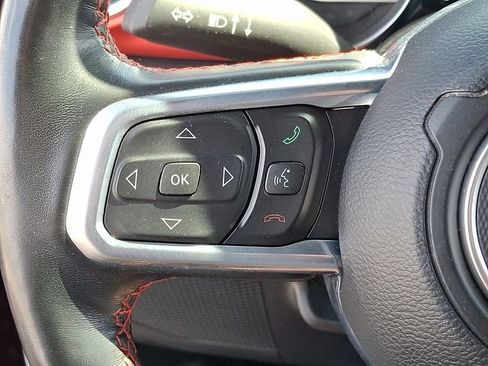 Used 2021 Jeep Wrangler Unlimited Rubicon AWD/4WD image 22