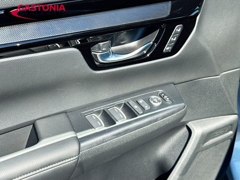 Used 2025 Honda CR-V EX-L image 23