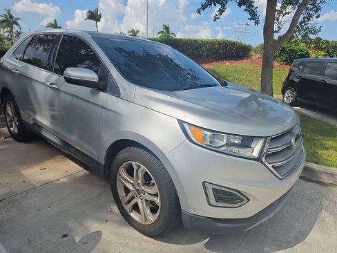Used 2016 Ford Edge Titanium w/ Equipment Group 302A FWD image 3