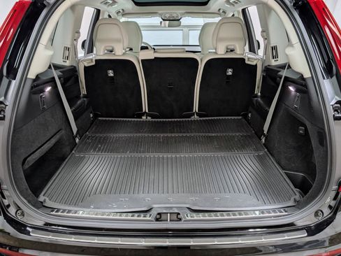 Used 2023 Volvo XC90 B5 Core w/ Protection Package Premier AWD/4WD image 24